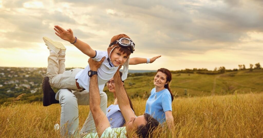 Cute Family Happy Family Shayari