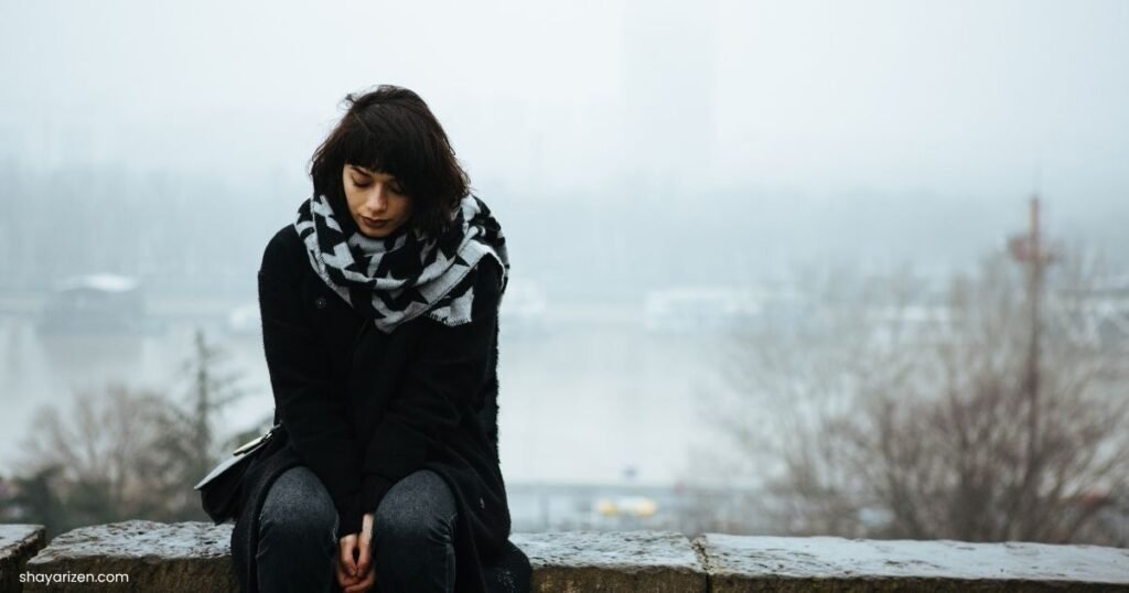 Alone Shayari In Hindi