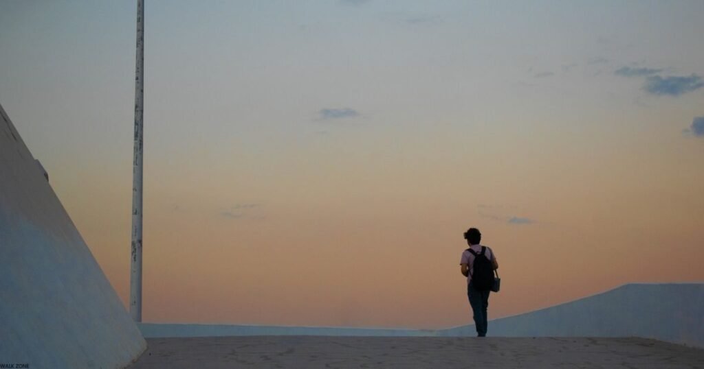 Alone Shayari in English 2 Line