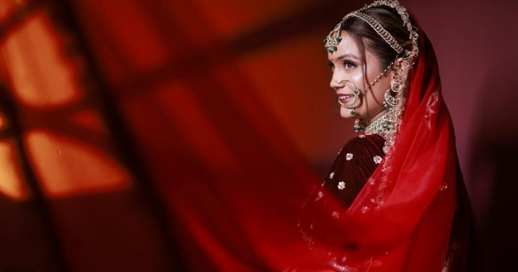 Muskurahat Shayari Gulzar
