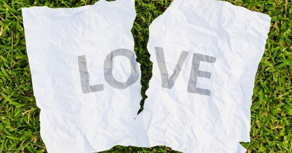 Women In One Sided Love Shayari Latest